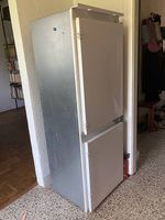 Einbaukühlschrank und Gefrierschrank