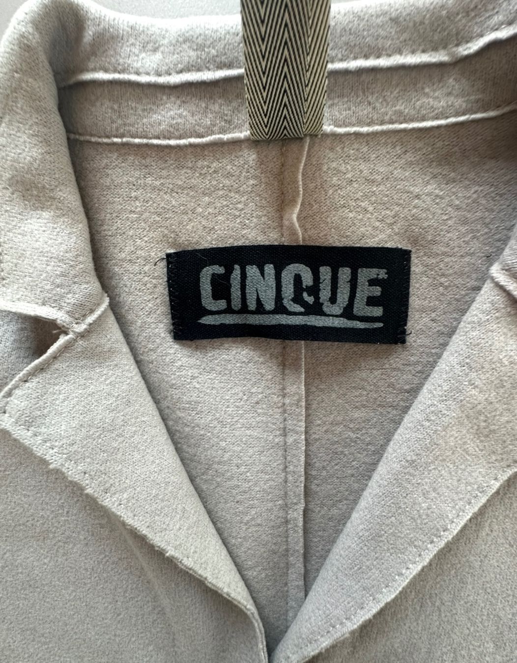 Cinque Giacche: Cinque Woll Blazer Damen 38 – Usato da Liestal venduto da Ballybs 2