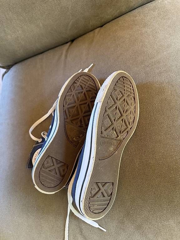 Chaussures hommes: Converse Taylor All Star high blau Gr. 39 – D'occasion à Burgdorf par Aimee.R. 2