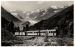Berninabahn. Morteratschgletscher und Berninagruppe