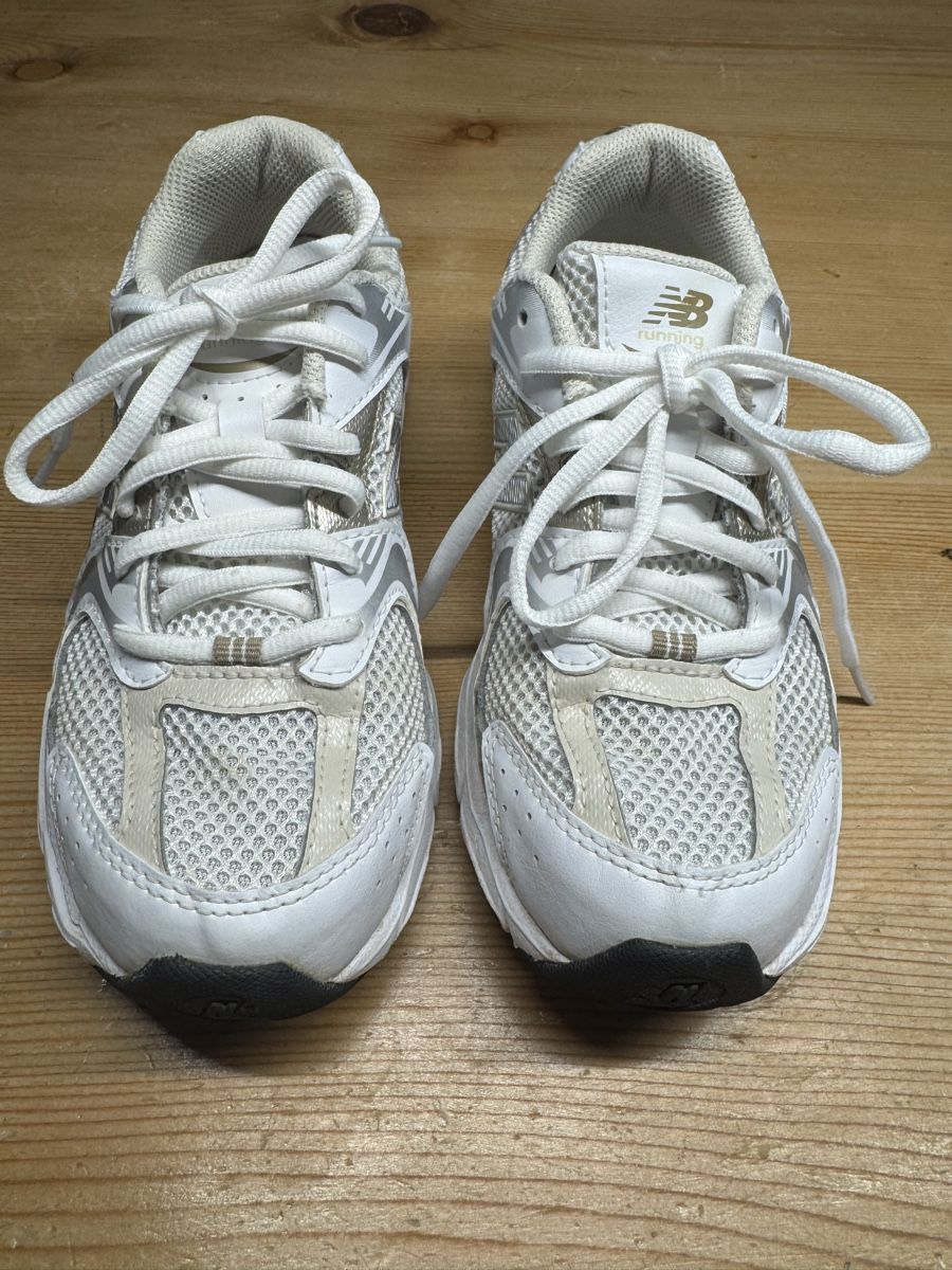 New Balance Scarpe da uomo: New Balance GR530RD – Usato da Urtenen-Schönbühl venduto da Lalablue 1