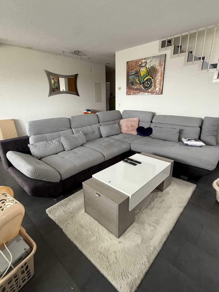 Conforama Divani: Ecksofa grau/anthrazit guter Zustand – Usato da Oberbüren venduto da ste_g6x5