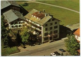 DAVOS-FRAUENKIRCH Flugaufnahme Hotel Restaurant Post - Auto