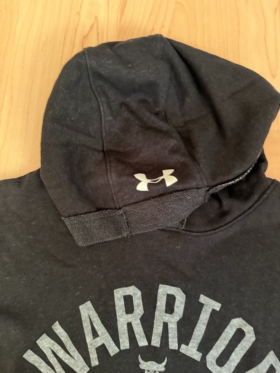 Under Armour Maglioni & Felpe: Under Armour Project Rock Sleeveless Hoodie - boy Medium – Usato da Adliswil venduto da enr_r9rl 1