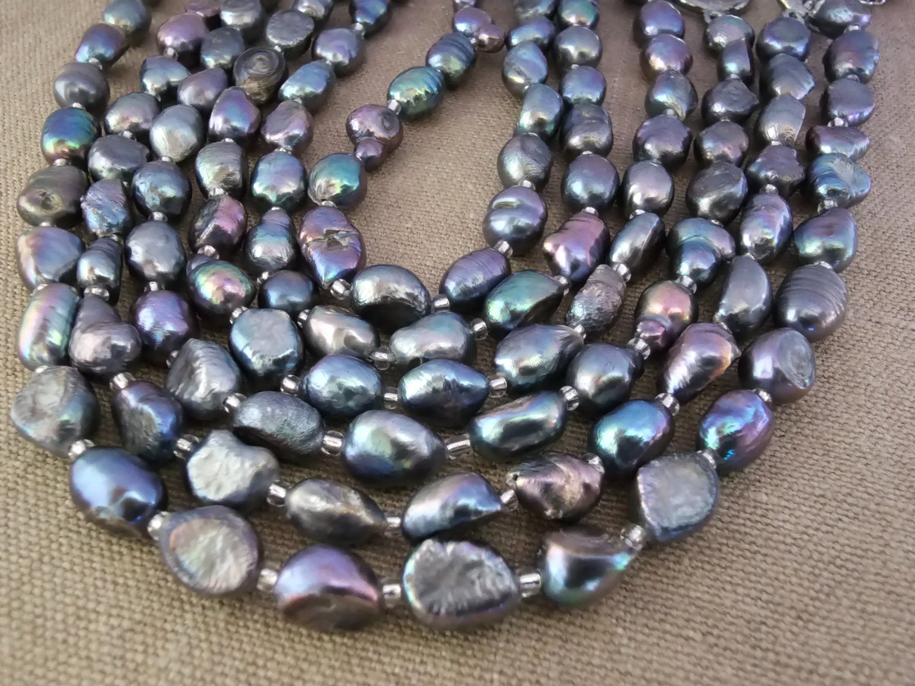 Catenine: Perlenkette lang Kette Zuchtperlen multicolor mit Charme – Nuovo (secondo la descrizione) da Riedt b. Erlen venduto da Gottestraene 5