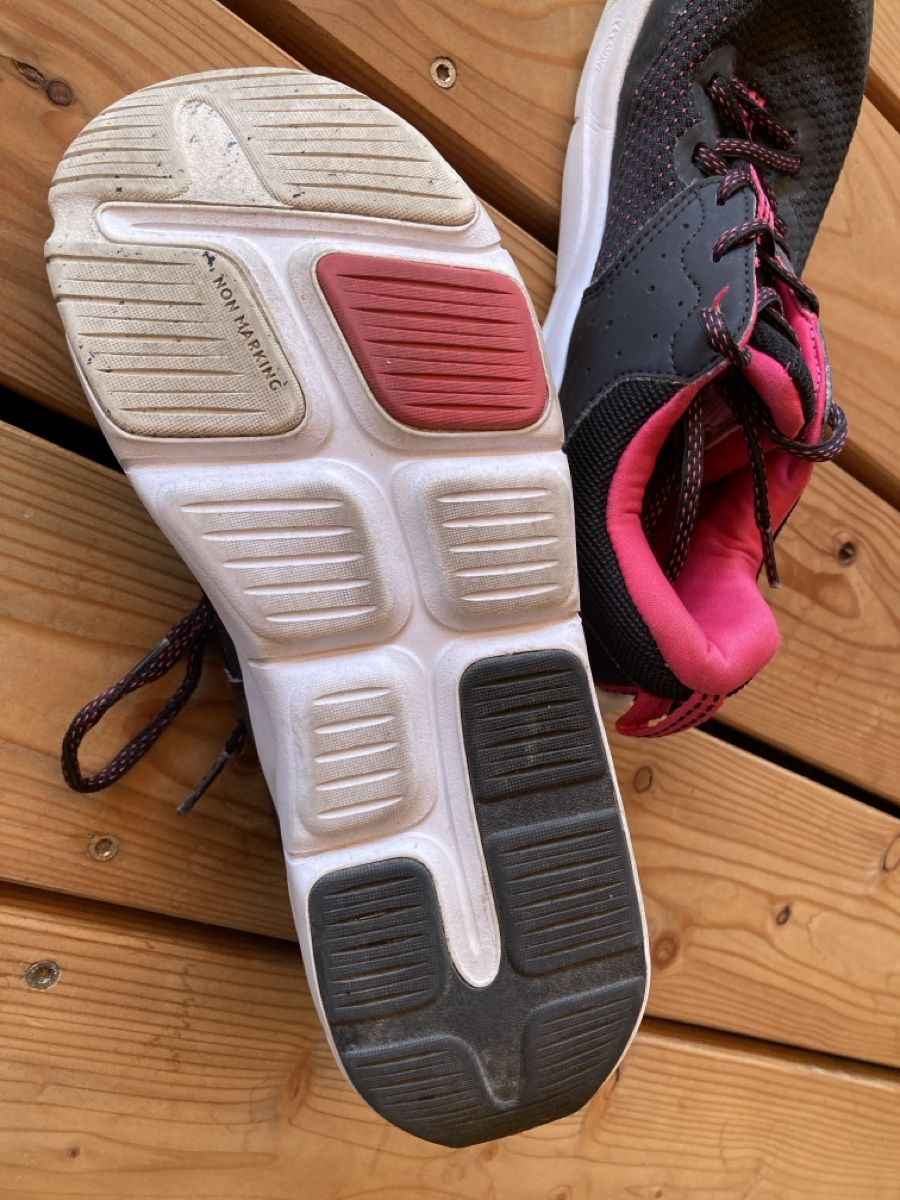 Schuhe für Mädchen: Hallenturnschuhe, GR. 27 – Gebraucht aus Felsberg von kat_v2cm 3