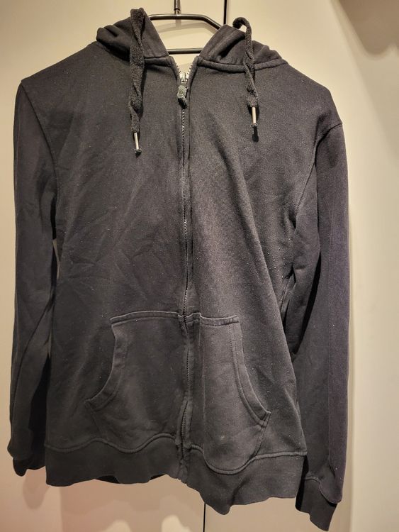 Pulls & Sweat-shirts: Kapuzenpullover schwarz Gr.M – D'occasion à Felben-Wellhausen par Brummbaer90