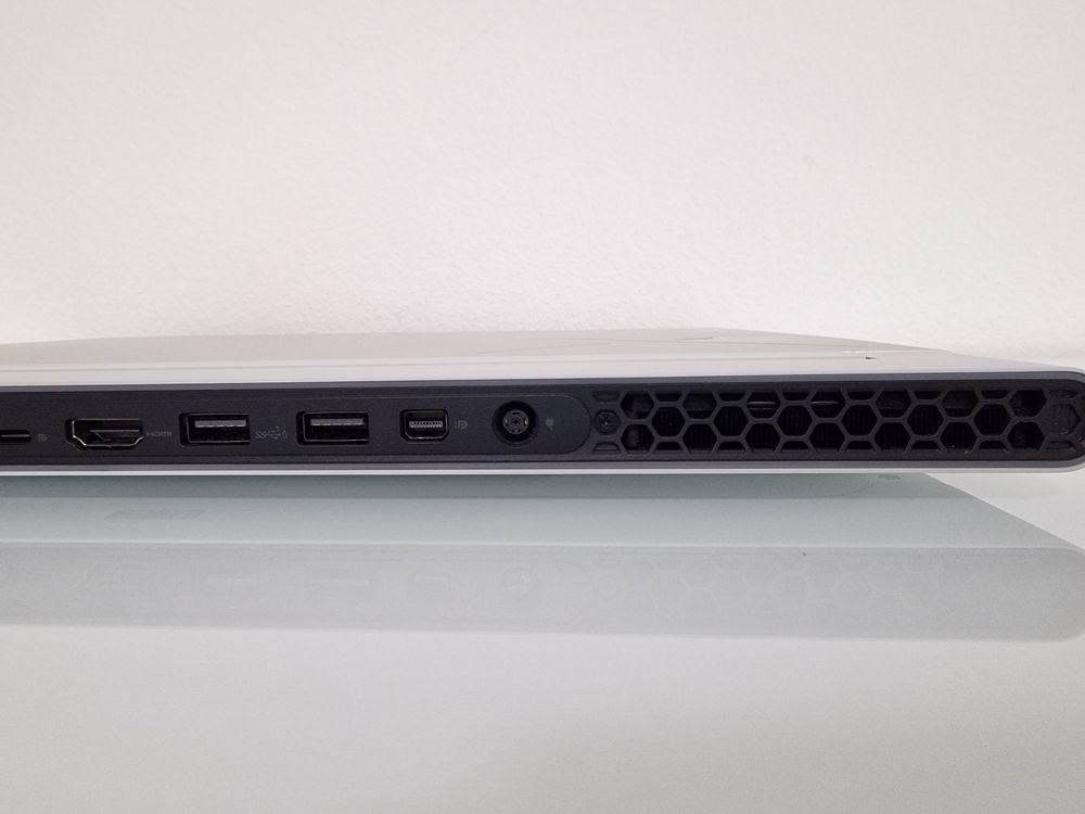 Alienware x16 R1 - 32GB RAM - 16GB RTX4090 - I9 13900 Intel (Gebraucht ...