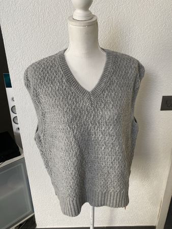 Knit Factory Weste Pullunder grau V-Ausschnitt Gr. 40/42 neu