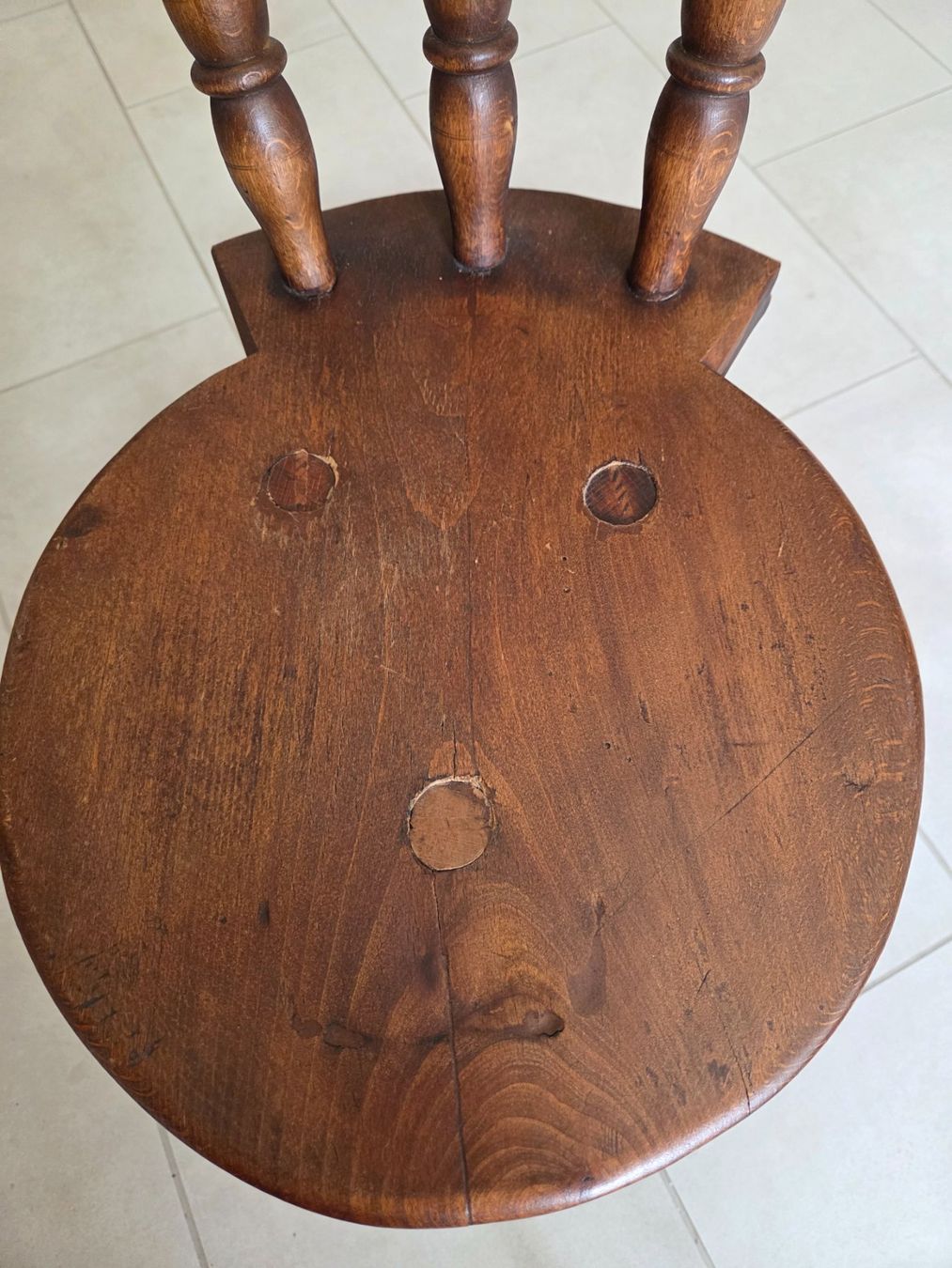 Stühle: Antiker Stuhl, 3- Beine, vintage, – Gebraucht aus Arlesheim von Vera6 4