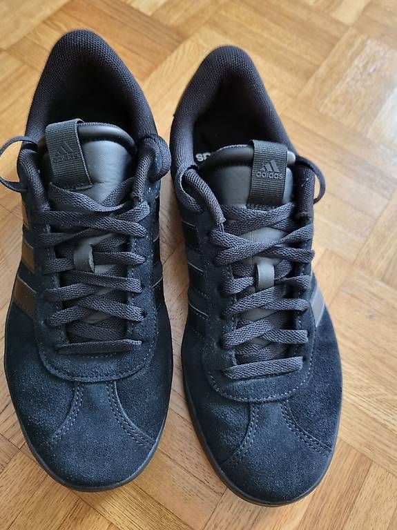 Scarpe da uomo: Adidas VL Court taille 42 – Usato da Carouge GE venduto da mat_772z
