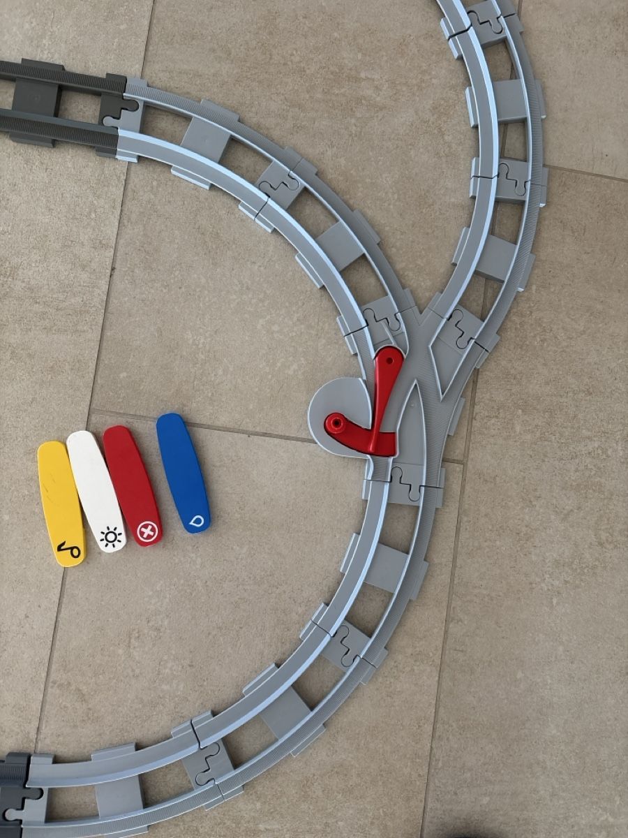 Lego Baukästen: Train Duplo intelligent + rails (Couleurs & Bluetooth) – Gebraucht aus Lausanne von pabernard 8
