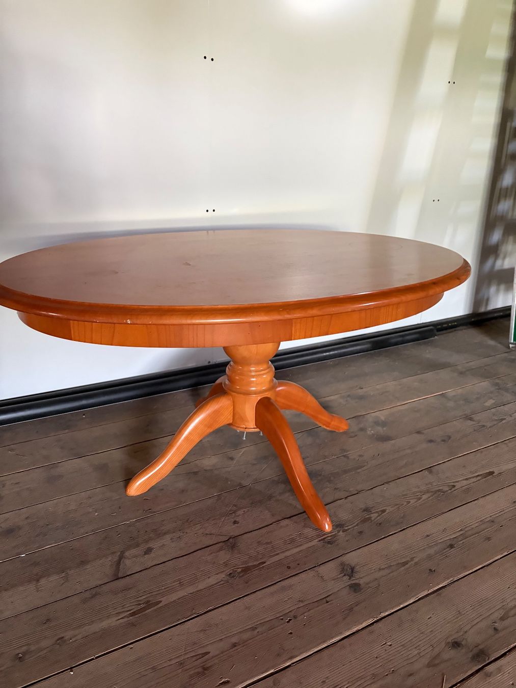 Tavoli: ovaler Salontisch, Holz – Usato da winterthur venduto da Grami1 1