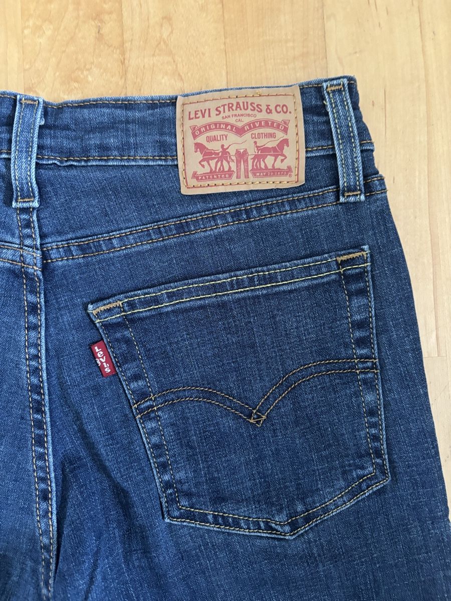 Levi's Jeans: Levi's Damenhose, Grösse 27, Bootcut – Usato da Glattfelden venduto da leo111nie 2