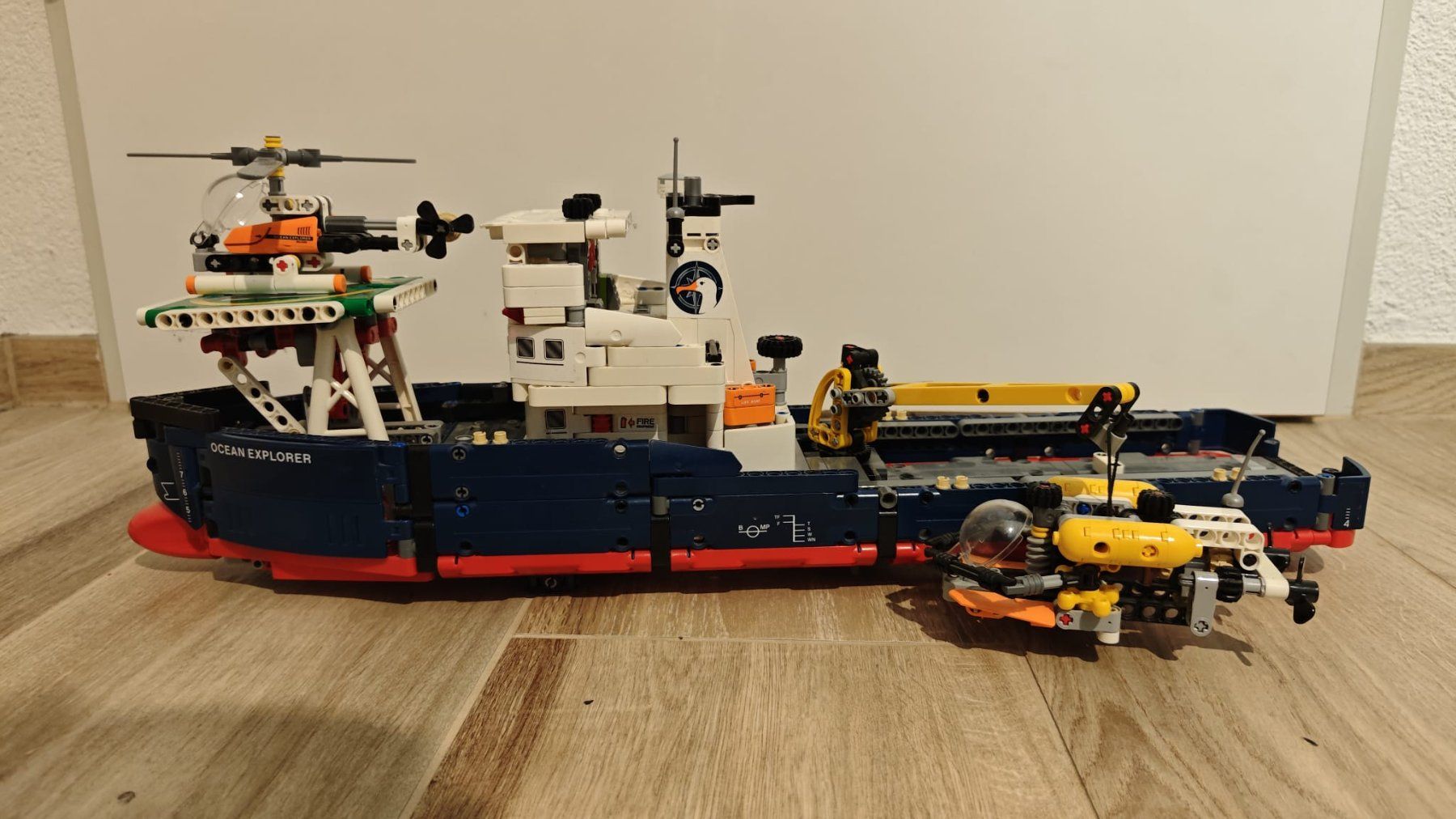 Lego Giocattoli: LEGO Technic Forschungsschiff 42064 – Usato da Bützberg venduto da Kevnic 1
