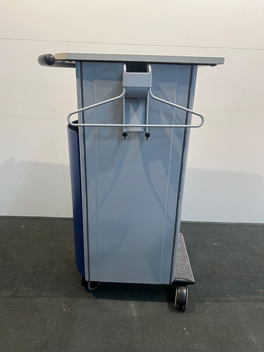 Lista Korpus: LISTA LO Rollcontainer – Gebraucht aus Wangen an der Aare von TBYN 4
