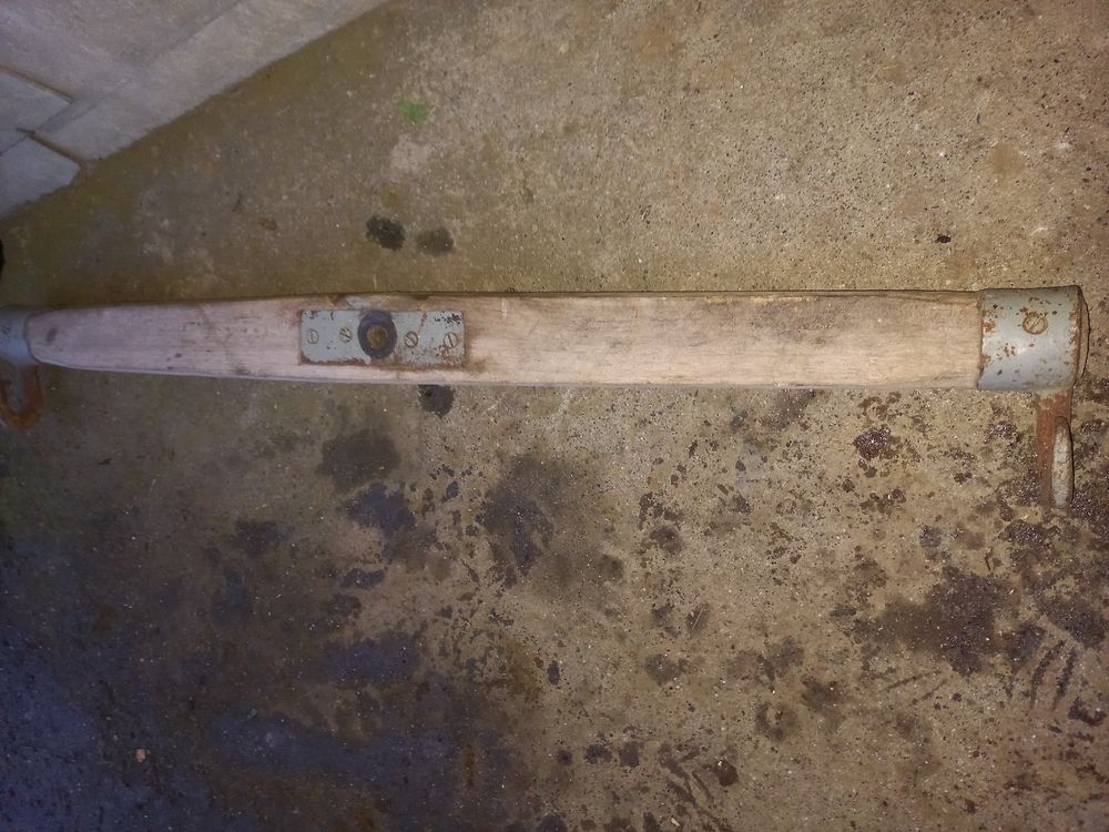Articoli in legno: Antikes Wögli mit geschmiedeten Beschlägen – Usato da Galgenen venduto da Allerlei8854