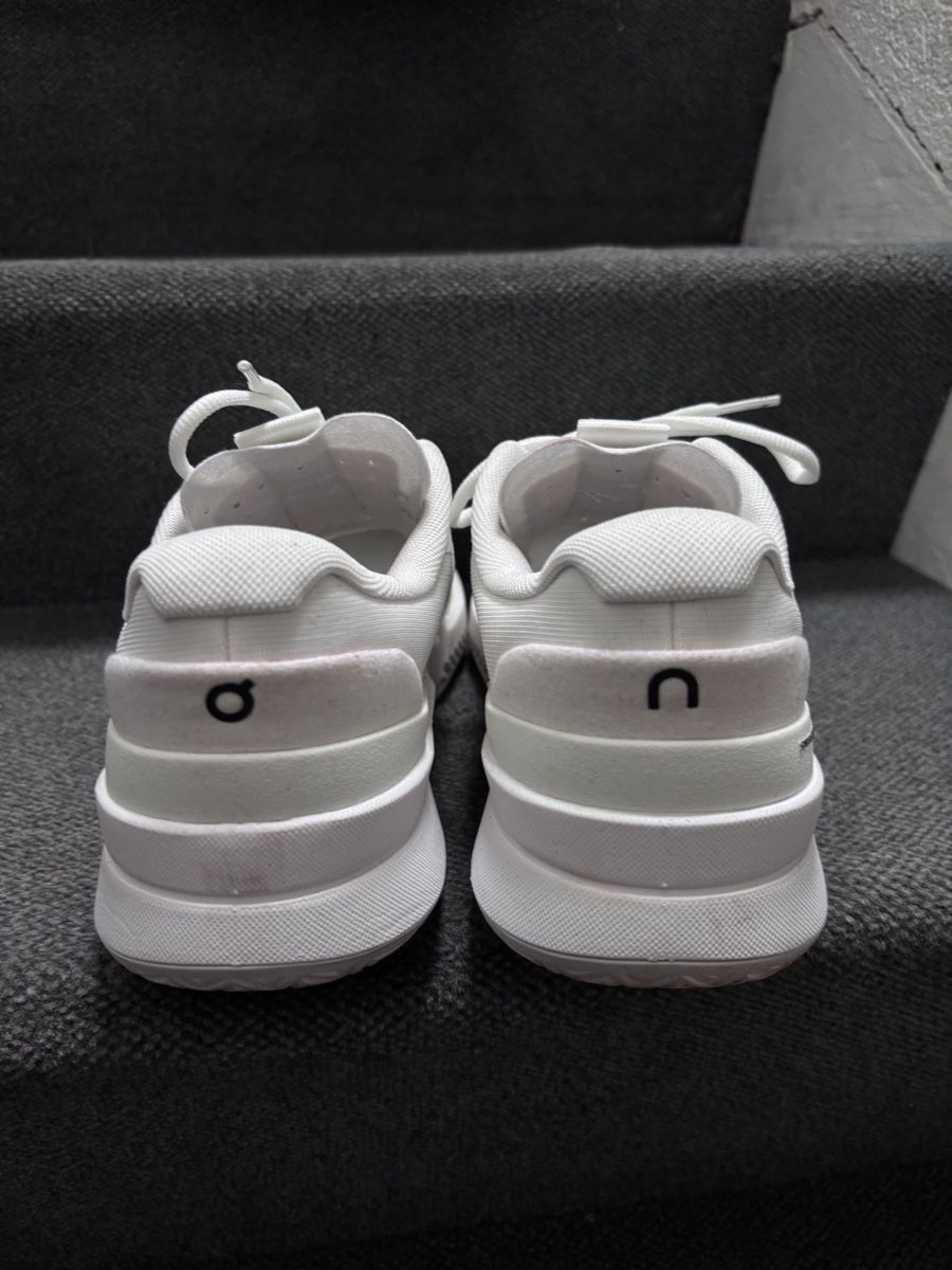 On Scarpe da uomo: On running - the Roger pro 2 – Usato da Zürich venduto da Hanna-Hadorn 2