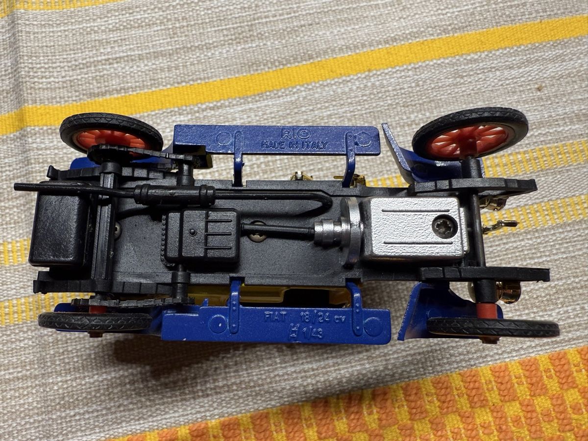 Rio Modellini d'auto: Collection voitures miniatures RIO – Usato da Montreux venduto da kingfisherbeach 4
