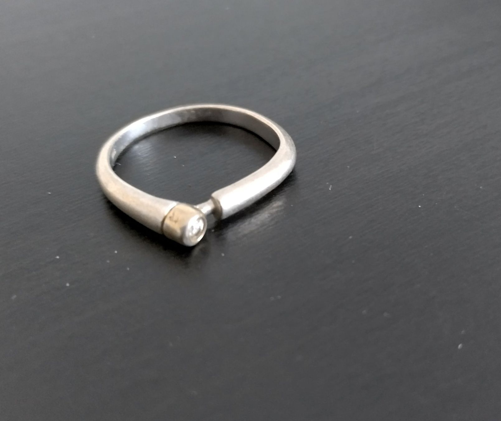 Bagues: MODERNER RING SILBER 925 – D'occasion à Romanshorn par Glitzer-Paradies