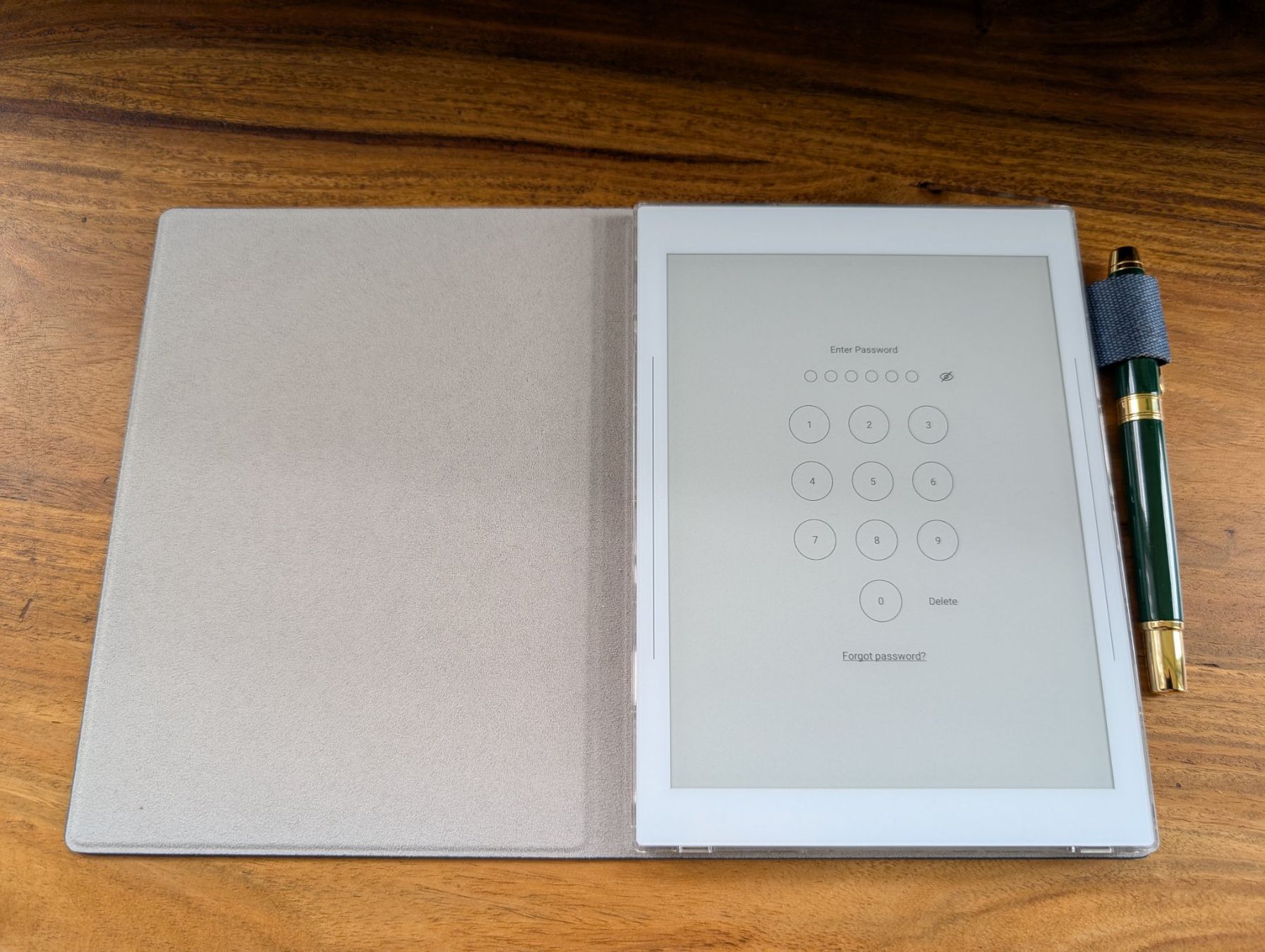 Tablet PC: Supernote A6X2 Nomad mit Folio und HoM-Pen 2 – Gebraucht aus Stein am Rhein von