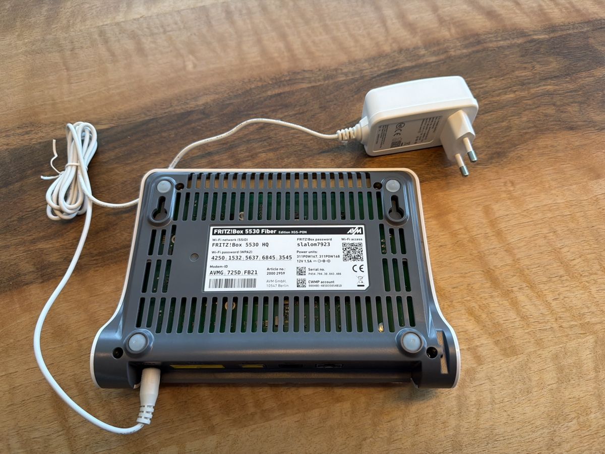 Fritz Modem & Router: Fritz!Box 5530 Fiber  – Usato da Geroldswil venduto da Hossie 1