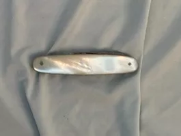 Perlmutt Taschenmesser mit Griffschalen guter Zustand
