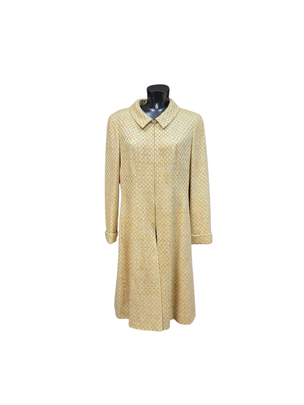 Chanel Mäntel: Chanel Vintage Tweed Coat – Gebraucht aus Zürich von finesse.shop