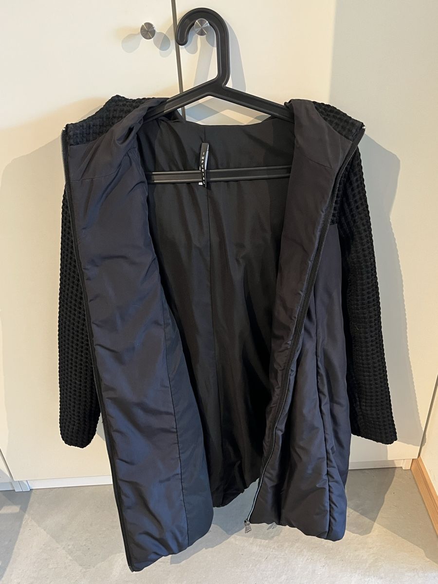 Cappotti: Winterjacke Schwarz – Usato da Köniz venduto da mil_p 2
