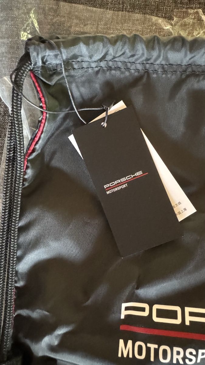 Porsche Borse: Neu: Porsche Motorsport Pullbag Tasche – Nuovo e nell'imballaggio originale da Abtwil AG venduto da mic_l9gf 1