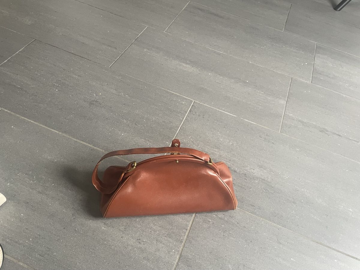 Taschen für Damen: Ledertasche klein – Gebraucht aus Full-Reuenthal von Mimi_1986 6