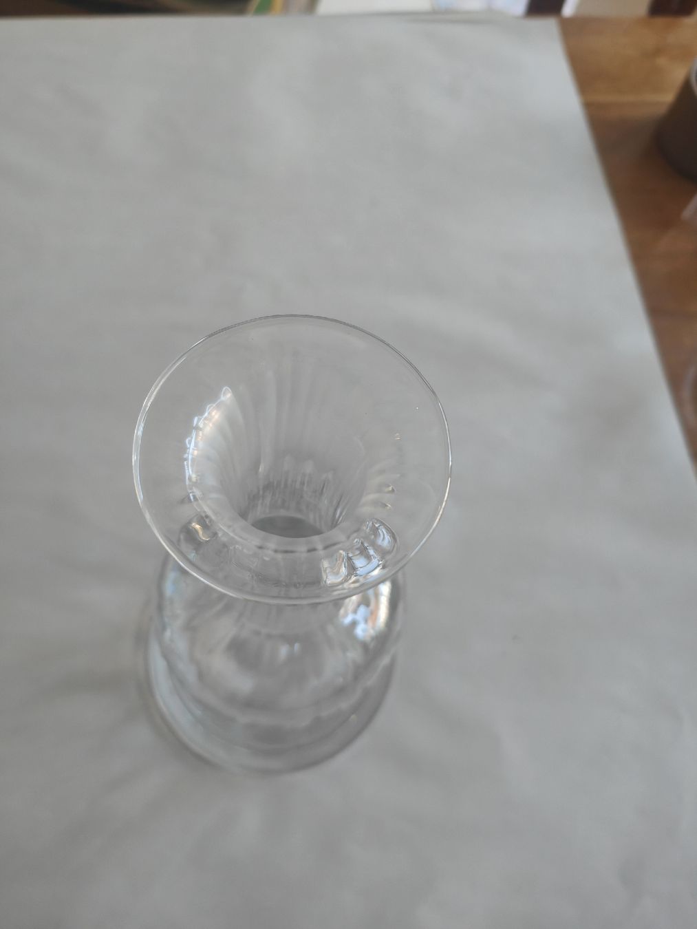Caraffe: Elegante Glaskaraffe / Dekanter aus Klarglas mit Rillendekor – Nuovo (secondo la descrizione) da Flumenthal venduto da Rentnerexpress 1