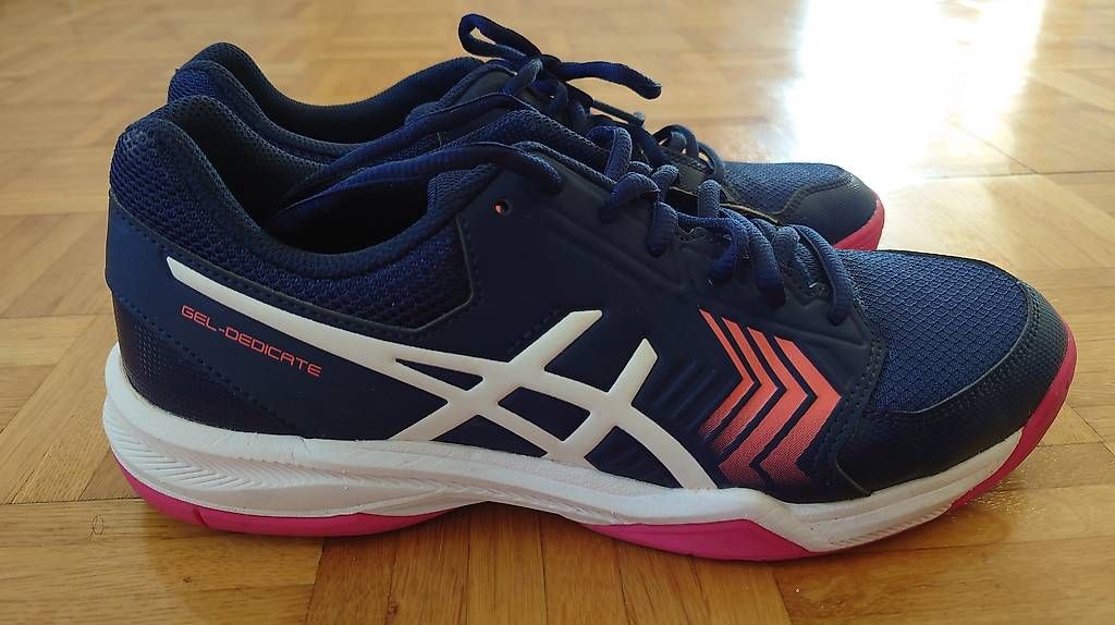 Scarpe da donna: chaussures baskets de tennis Asics – Usato da Lausanne venduto da kit_7j6s