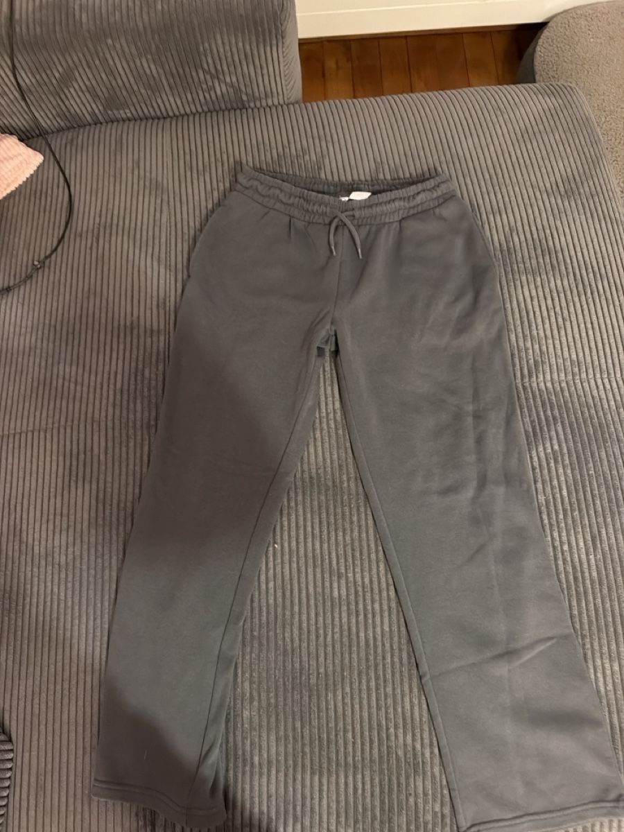 Pantaloni: Sporthose/Trainingshose, Größe S – Usato da Wahlen b. Laufen venduto da Salome7 2