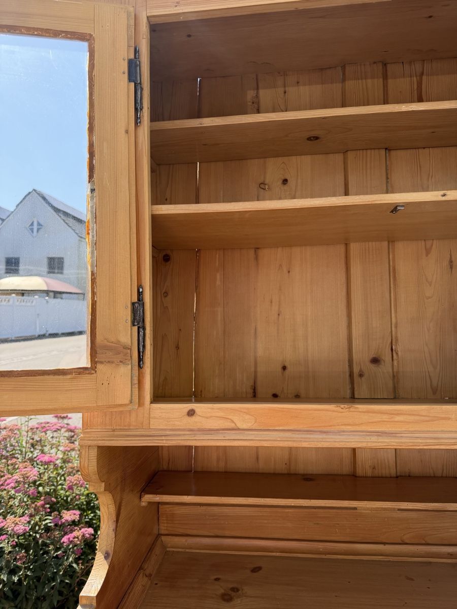 Credenze: Buffet / Vitrinenschrank – Usato da Strengelbach venduto da fiore6 4