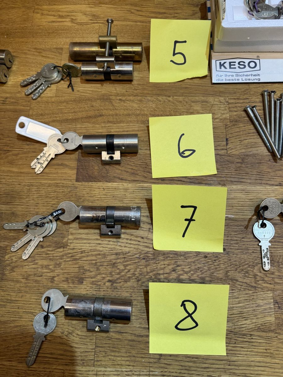 Cadenas: Schliesszylinder diverse – D'occasion à Männedorf par aristoteles59 2