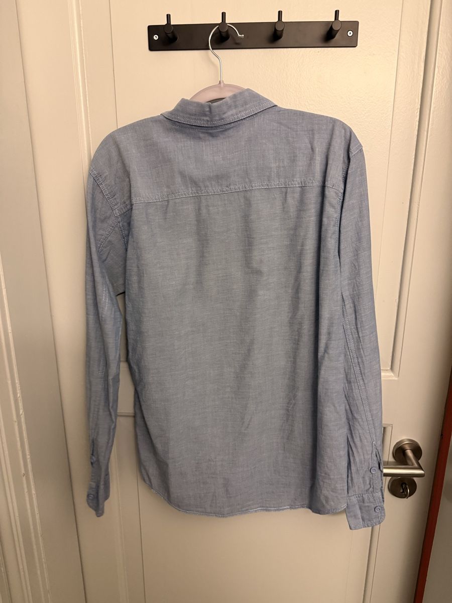 Pull&Bear Hemden: Herren Hemd Pull&Bear hellblau Grösse M guter Zustand – Gebraucht aus Wettingen von Rueetschi 1