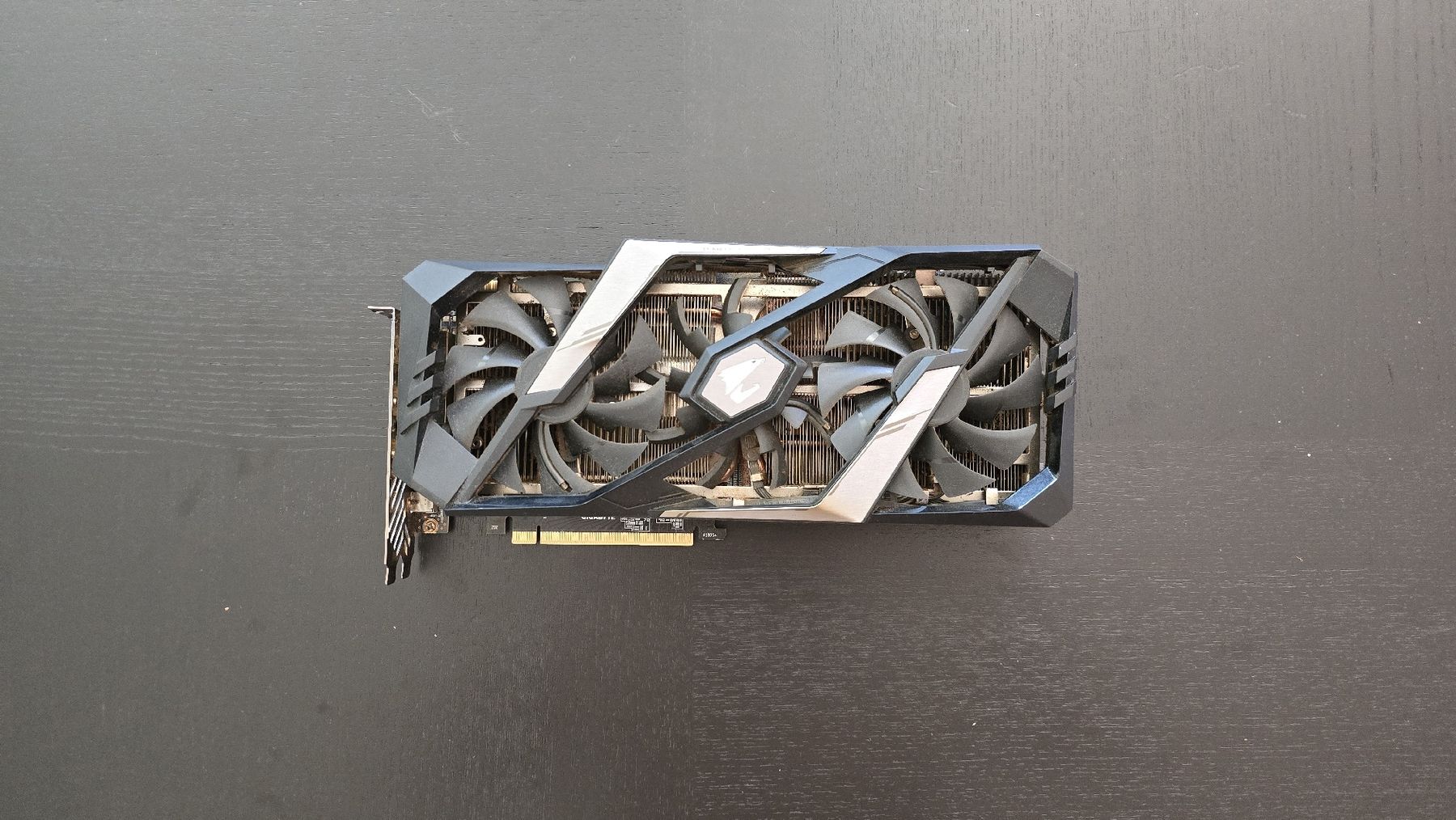 Schede grafiche: Carte graphique Rtx 2080 super Aorus 8g – Usato da Sugiez venduto da mic_6v25