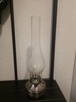 Lampe à pétrole ancienne