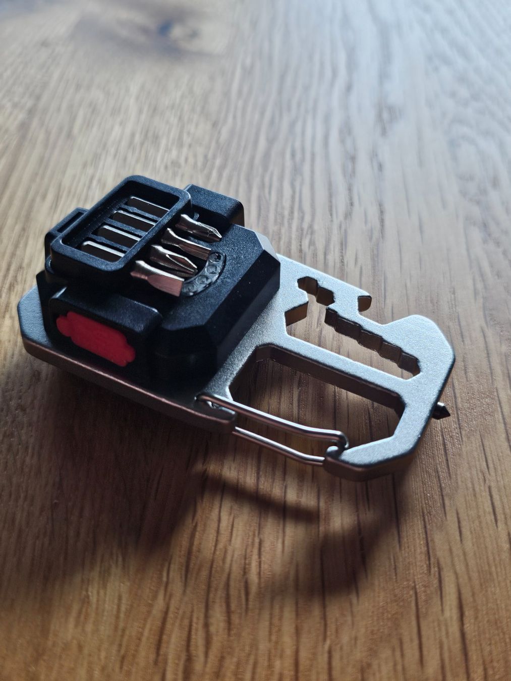 Lampade: Multifunktionswerkzeug mit LED Lampe und Bits – Nuovo e nell'imballaggio originale da Frutigen venduto da Darksmash666 3