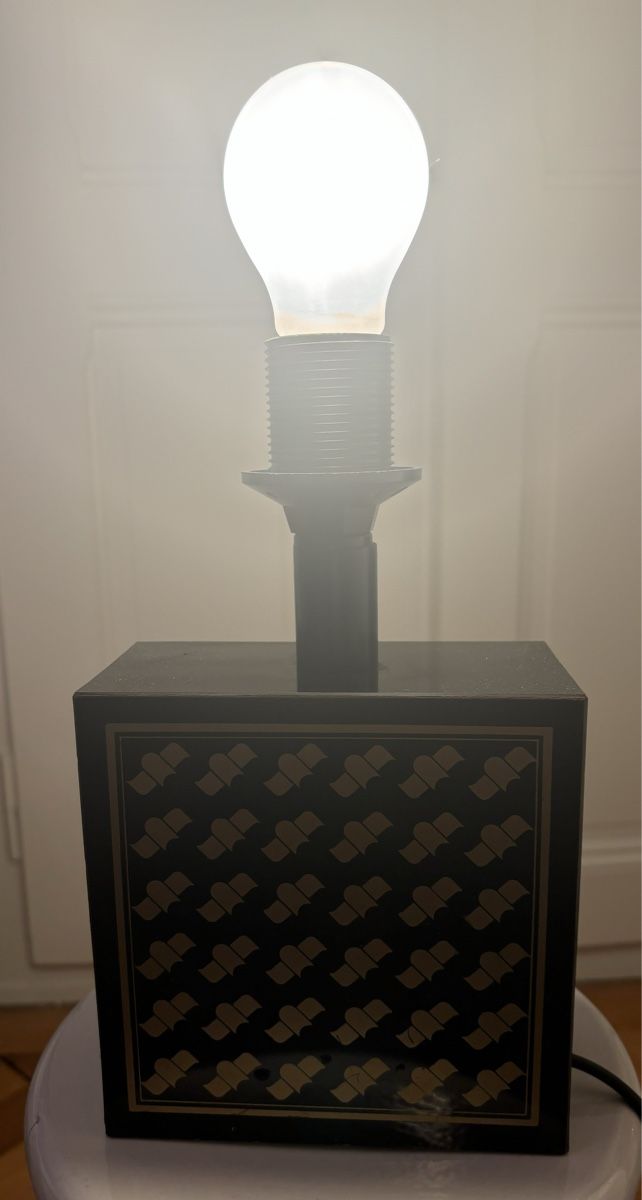 Lampade: Lampe de table vintage noire et dorée – Usato da Genève venduto da ati_tj8f 3