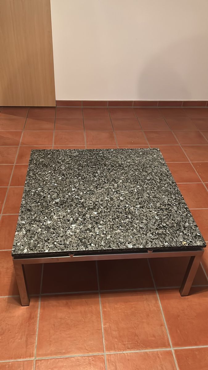Tavoli: Granit Tisch – Usato da matzingen venduto da gianlucafop2002 1