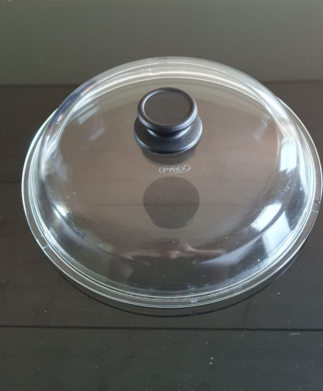 Töpfe: Glasdeckel für Topf / Pfanne PYREX 25.8cm – Gebraucht aus Giswil von online-Brockenhaus