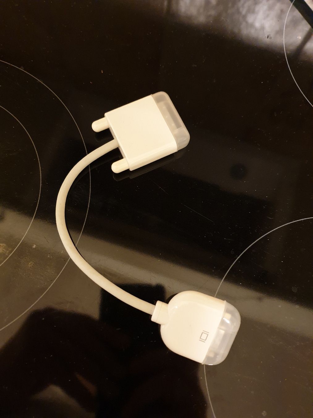 Apple Unità & Adattatore: Apple DVI zu VGA Adapterkabel 35 – Usato da Ittigen venduto da Ziok187