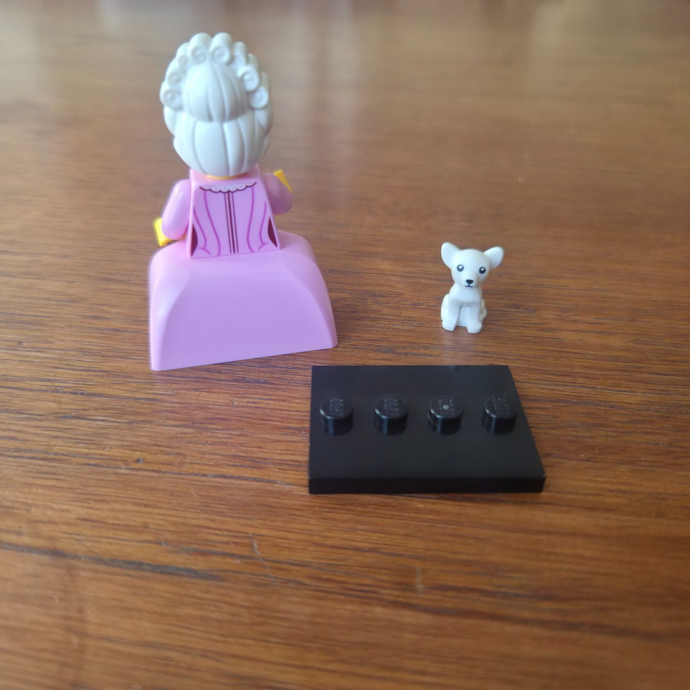 Lego Kit di costruzioni: Lego Rococo Aristocrat 71037 Minifigures Series 24 – Usato da Zürich venduto da Wickeddude 1