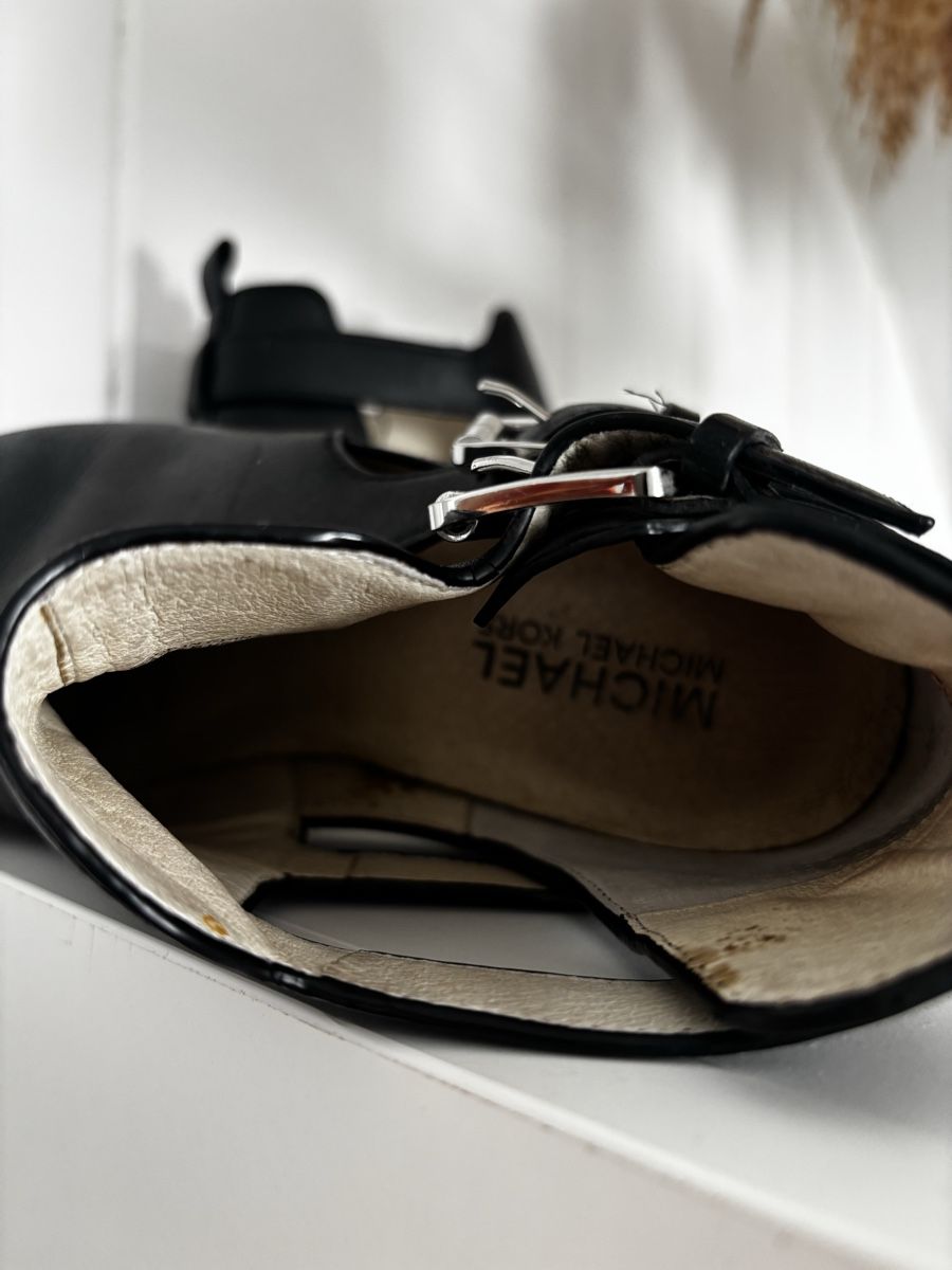 Michael Kors Scarpe da donna: Michael Kors Stiefeletten Grösse 37 mit Cut-Outs – Nuovo (secondo la descrizione) da Stäfa venduto da InesBo 3