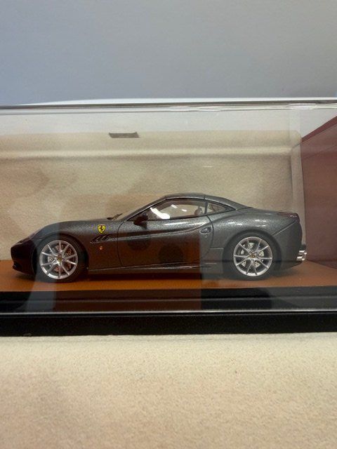 Ferrari Modellautos: Ferrari California 1:43 MR Collection – Neu und originalverpackt aus Vacallo von mvtony 2