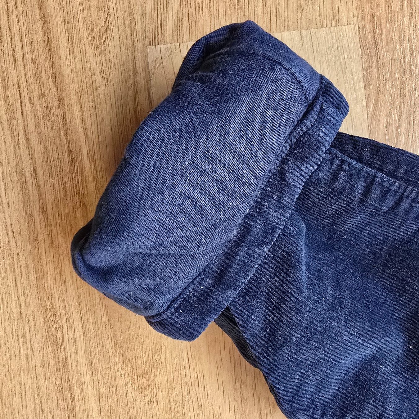 Pantaloni: Gefütterte Cordhose Grösse 126 - 128 – Usato da Büttikon AG venduto da Amineah 1