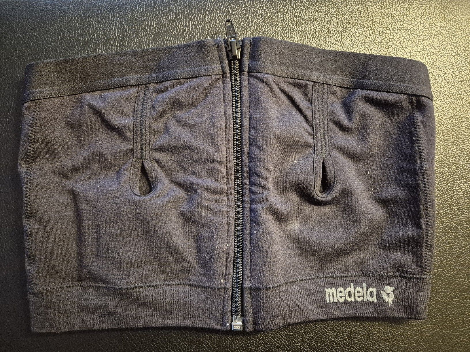 Medela Altra biancheria intima: Medela Easy Expression Bustier Grösse M, Schwarz – Usato da Schwarzenburg venduto da ceb_dxh8 2