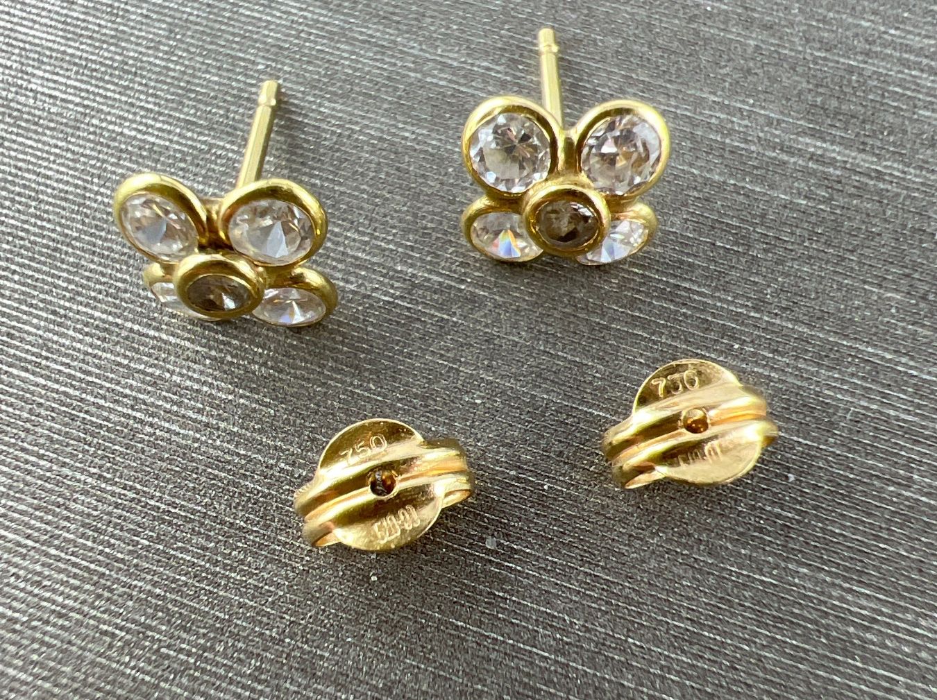 Orecchini pendenti & Orecchini a lobo: Ohrstecker 750 Gold – Usato da Niederuzwil venduto da leo_8857 1